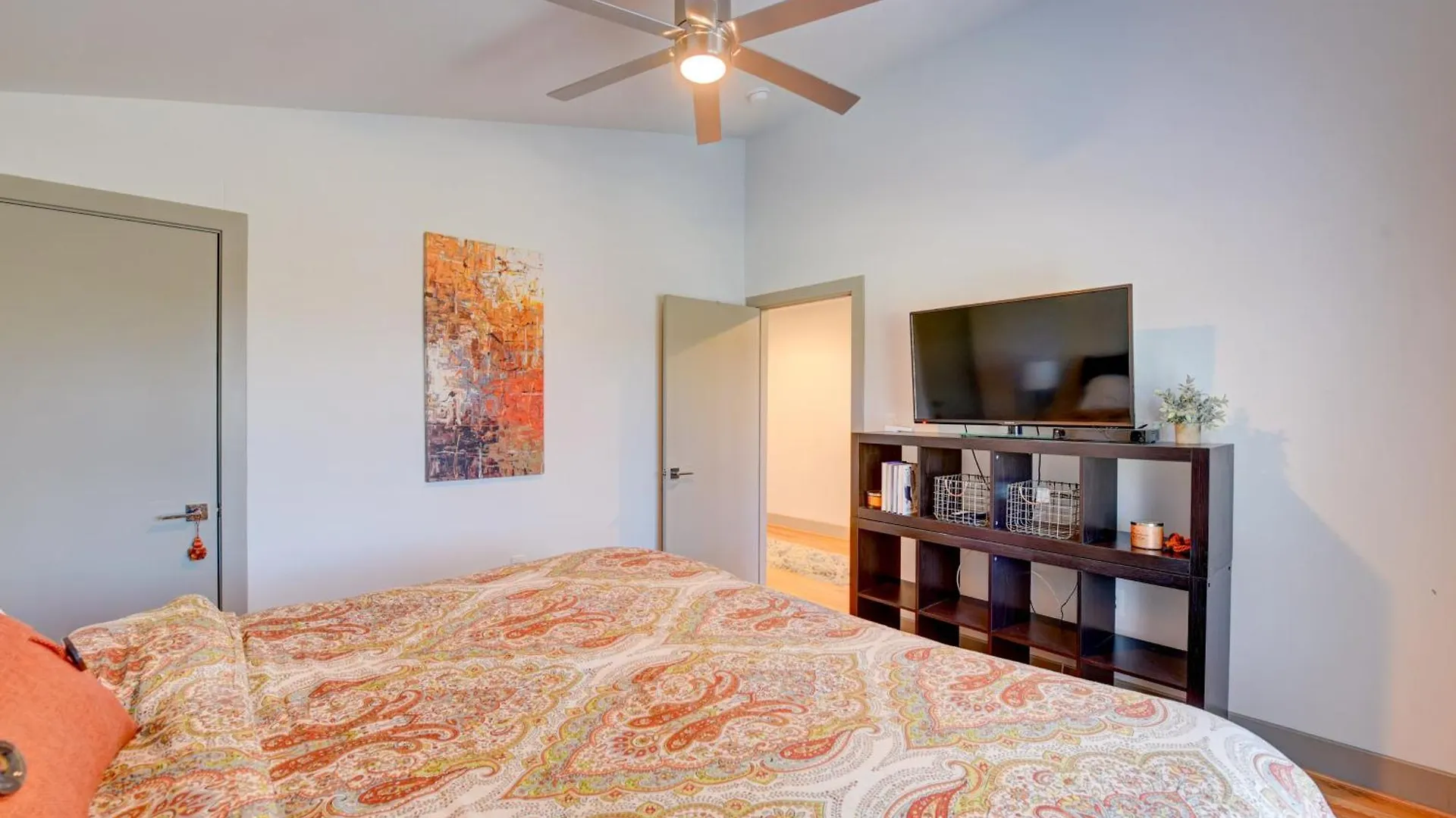 בית נופש Modern Home With Yard 3 Mi To Uptown Charlotte!