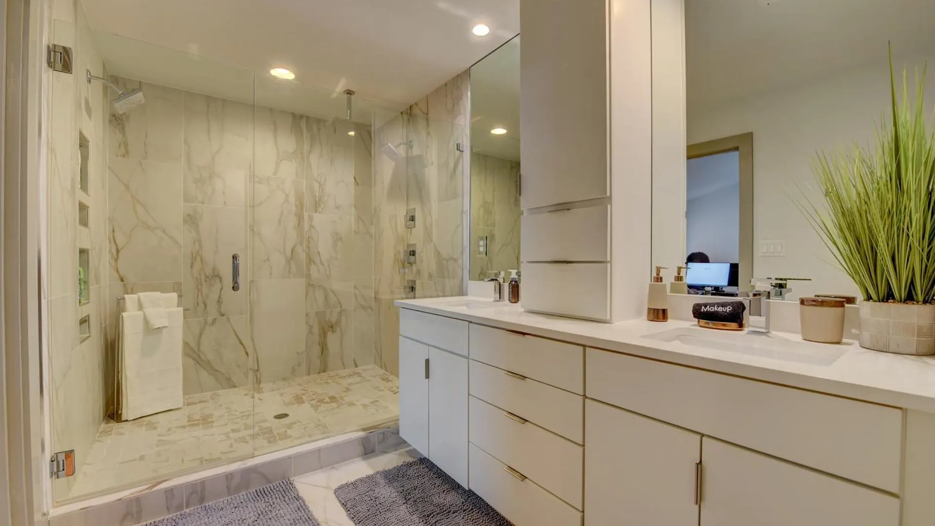 בית נופש Modern Home With Yard 3 Mi To Uptown Charlotte!